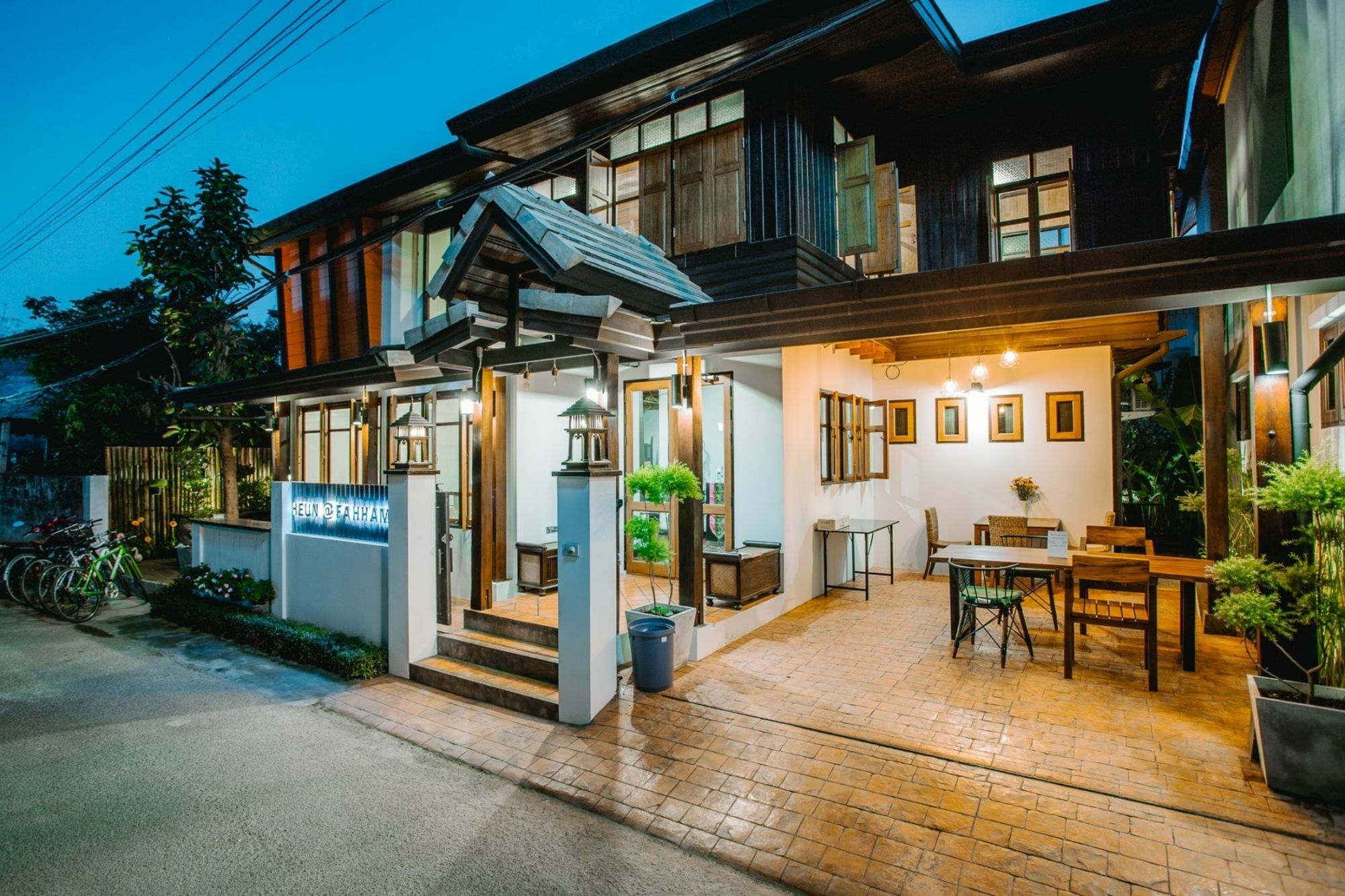 Heun At Fahham Hotel Chiang Mai Exterior photo